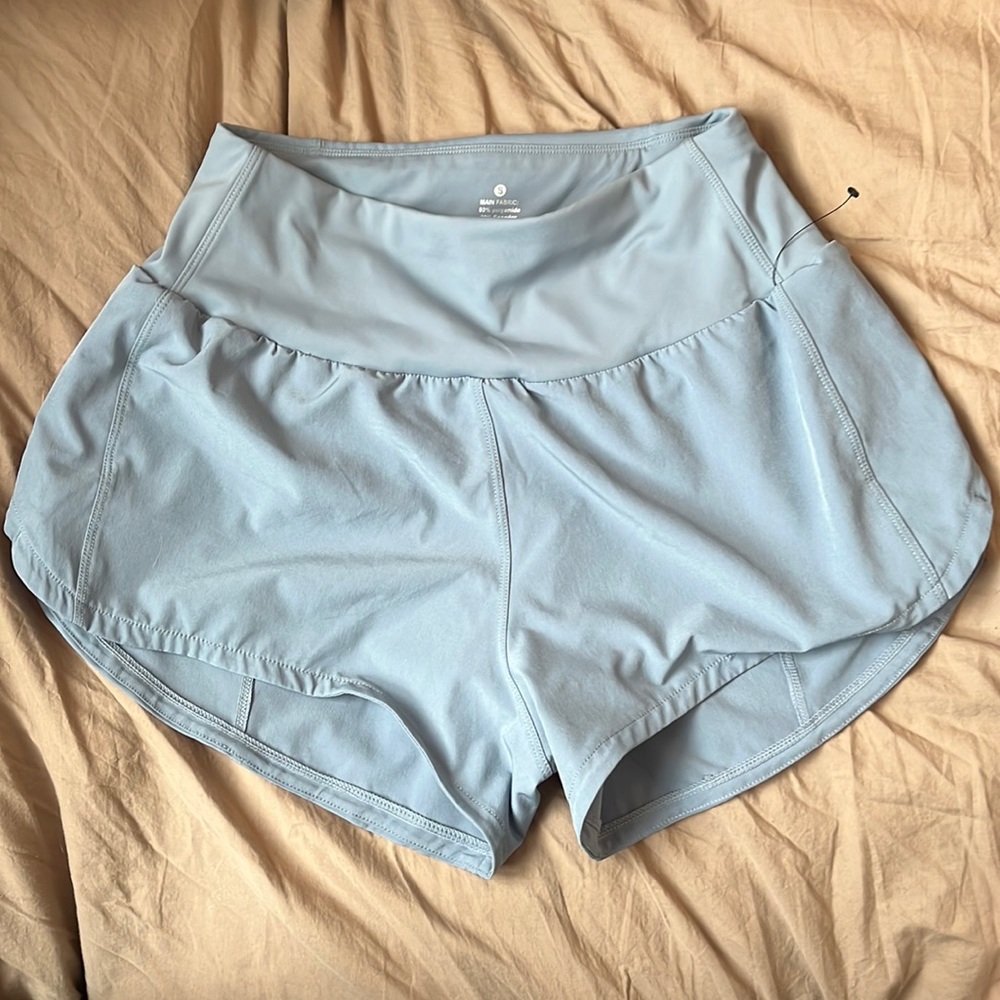 NEW WITH TAGS Woman’s THE GYM PEOPLE high waisted shorts